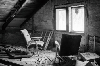 URBEX | Žáry | Půda, výhled do kraje